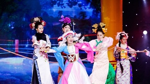 Hành trình vào chung kết của 3 đội Ngẫu Nhiên, Chuồn Chuồn Giấy, Son