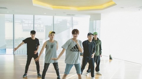 Hậu trường tập luyện của The Air cho Giải thưởng Truyền hình châu Á 2017