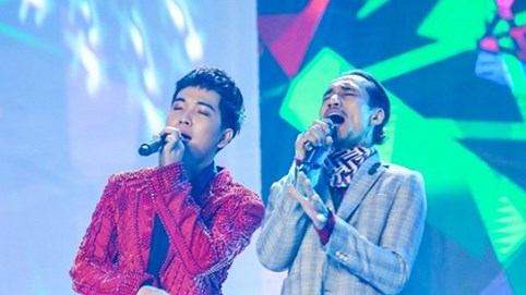 Hết bị tố vô trách nhiệm tới “gạ tình”, Phạm Anh Khoa đang cố tình “hại hết” thí sinh trong team?