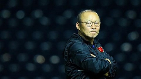 HLV Park Hang Seo hoãn đàm phán với VFF, mừng mà lo