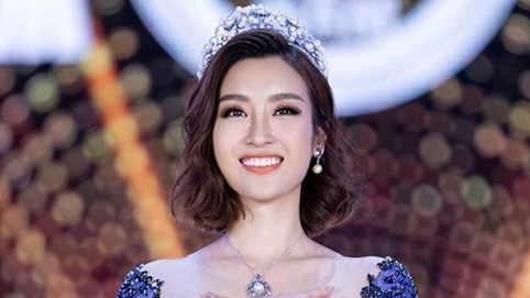 Hoa hậu Mỹ Linh và mẹ đăng ký hiến tạng