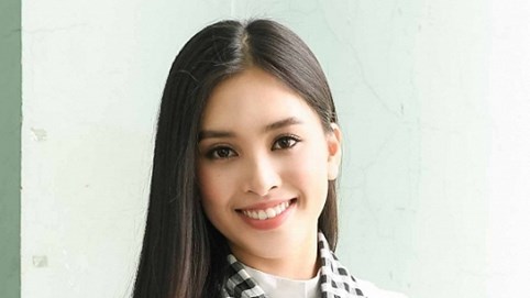 Hoa hậu Tiểu Vy: Tri thức giúp mọi người thay đổi cuộc sống