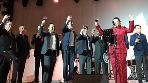 Hoàng Kiều được các chính trị gia ở California vinh danh