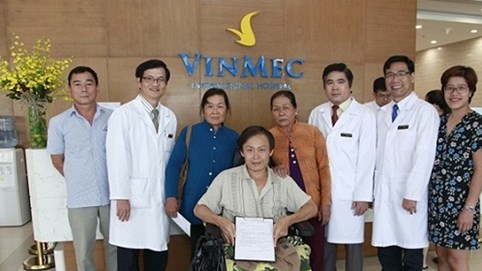 “Hồi sinh” đôi chân cho người đàn ông liệt 10 năm trời