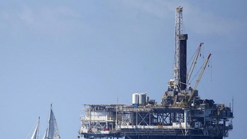 Các nhà khai thác dầu khí đối mặt làn sóng phá sản thứ hai