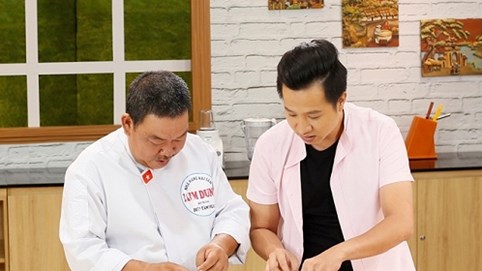 Huỳnh Tiến Khoa lộ bản chất ham ăn trong 