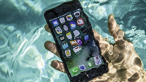 iPhone 2019 có thể trang bị tính năng dùng dưới nước