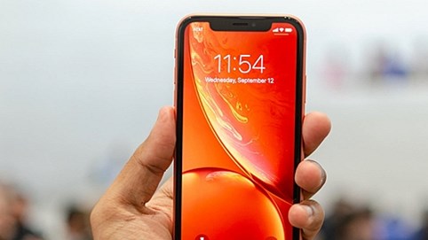 iPhone XR mất giá chục triệu đồng chỉ sau nửa năm