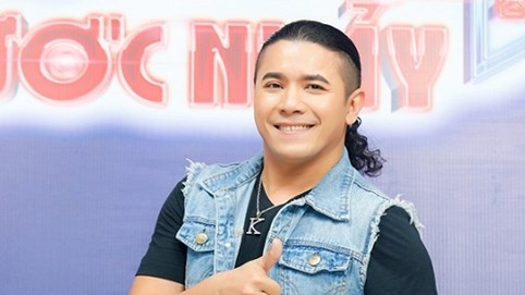 Kasim Hoàng Vũ mở mini show kỷ niệm 16 năm ca hát