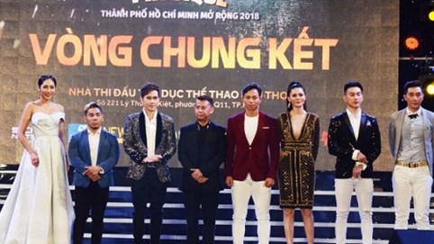 Kim Nguyên, Đặng Thu Thảo ngồi 