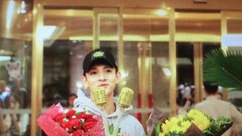 Kim Samuel chính thức có mặt tại Việt Nam