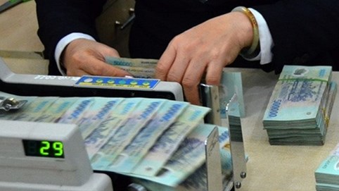 Lãi suất tiền gửi đồng loạt tăng những tháng cuối năm