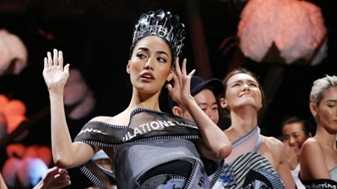 Lan Khuê được trao giải 