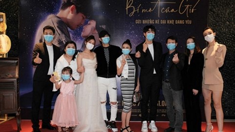 Làng giải trí đìu hiu giữa dịch Corona