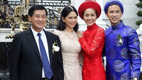 Lọt Top phụ nữ ảnh hưởng lớn nhất VN, mẹ chồng Tăng Thanh Hà giàu cỡ nào?