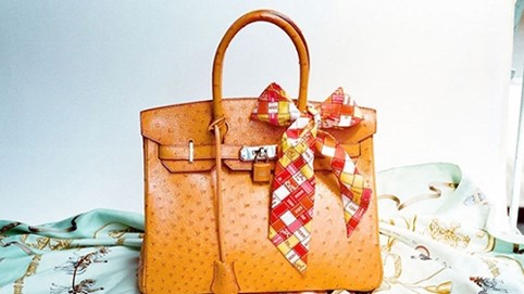 Louis Vuitton và Hermès: Câu chuyện marketing hàng hiệu đích thực