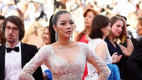 Lý Nhã Kỳ tất bật chuẩn bị trước thềm Cannes 2018