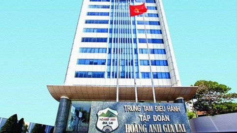 Một tỷ phú USD vừa rót gần 1000 tỷ vào công ty bầu Đức?