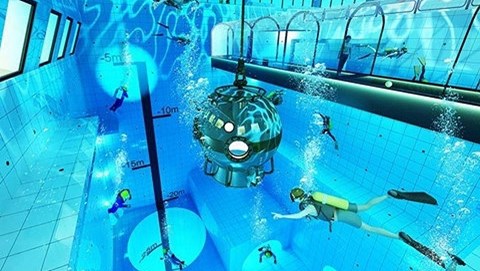 Ngắm bể bơi sâu 45m ngoạn mục nhất thế giới
