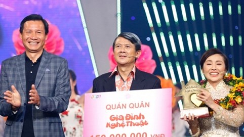 Nghệ sĩ Bảo Trí và Kim Tuyết trở thành Quán quân 