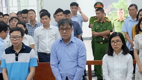 Người bị cáo buộc nhận hơn 51,8 tỷ đồng từ OceanBank khai gì?