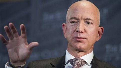 Người giàu nhất hành tinh bị chính phủ Saudi Arabia hack điện thoại?