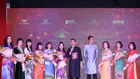 Người mẫu Áo dài Doanh Nhân: Đưa áo dài truyền thống hòa cùng nhịp sống hiện đại