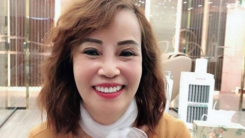 Người phụ nữ 62 tuổi lấy chồng kém 36 tuổi: Bố mẹ chồng không bao giờ gọi tôi bằng tên