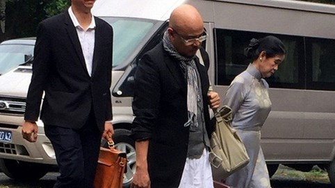 Người phụ nữ cạnh Đặng Lê Nguyên Vũ, bà Lê Hoàng Diệp Thảo không thể xem thường