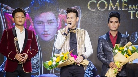 Nguyên Vũ đến chúc mừng Đỗ Minh Quân ra mắt MV mới