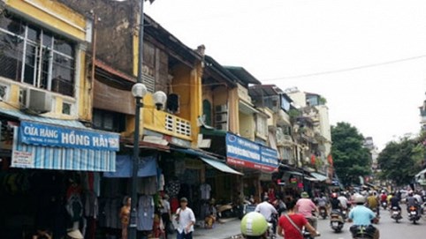 Nhiều hộ dân phố cổ nộp hồ sơ mua nhà 5 năm không được, Hà Nội nói gì?