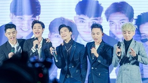 Nhóm nhạc The Air chính thức ra mắt