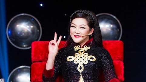 Như Quỳnh ngồi ghế nóng 