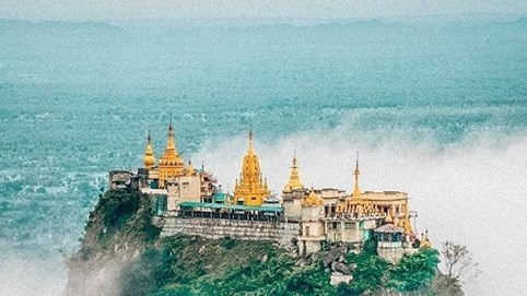 Những ngôi đền, chùa dát vàng, đính kim cương ở Myanmar