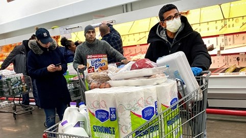 Chỉ số niềm tin của người tiêu dùng Mỹ sụt giảm mạnh vào tháng 3