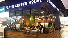 Nikkei lý giải vì sao chuỗi cà phê Việt thắng Starbucks