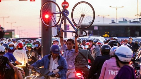 Nóng 24h qua: Cửa ngõ Sài Gòn, Hà Nội kẹt cứng trước kỳ nghỉ lễ 2/9