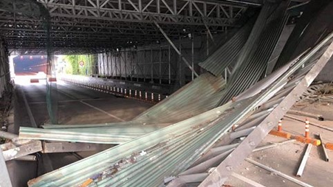 Nóng 24h qua: Lời khai bất ngờ của lái xe kéo sập giàn giáo trước hầm Thủ Thiêm