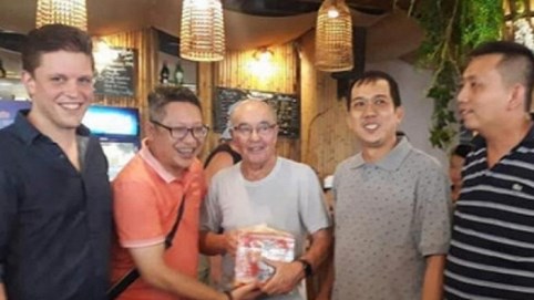 Nóng 24h qua: Ông chủ Tottenham dạo chơi chợ đêm Phú Quốc, đội bóng vẫn ngược dòng vào chung kết C1