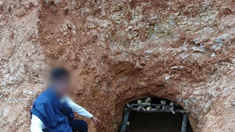 Nóng: Đột kích “thủ phủ” khai thác vàng trái phép