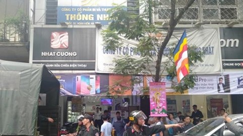 Nóng trong tuần: Hàng loạt chi nhánh Nhật Cường mobile đóng cửa sau khi bị khám xét