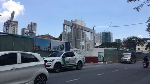 'Ông lớn' Bitexco: Từ siêu dự án đến đất 'kim cương' đều quây tôn