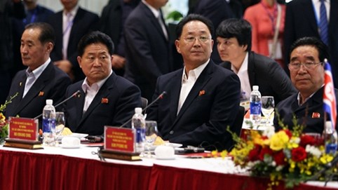 Phái đoàn Triều Tiên thăm nhà máy VinFast