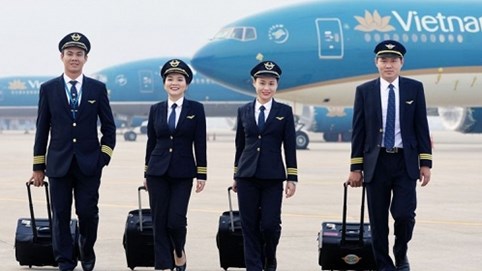 Phi công Vietnam Airlines lương bình quân hơn 132 triệu đồng