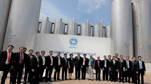 Phó Thủ tướng Lào thăm và làm việc với Vinamilk