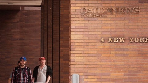 Cuộc họp kéo dài chưa đầy một phút, nửa tòa soạn tờ báo Mỹ bị sa thải, tổng biên tập cũng mất việc