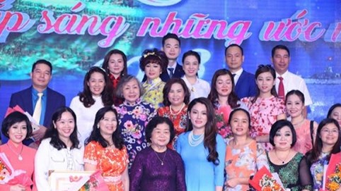 Quỹ học bổng Vừ A Dính: Vòng tay nhân ái từ những mạnh thường quân