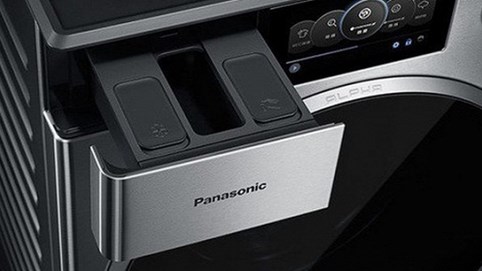 Quyền lực đầy mình, giới nhà giàu Trung Quốc khiến Porsche và Panasonic phải thiết kế một sản phẩm không ai ngờ tới