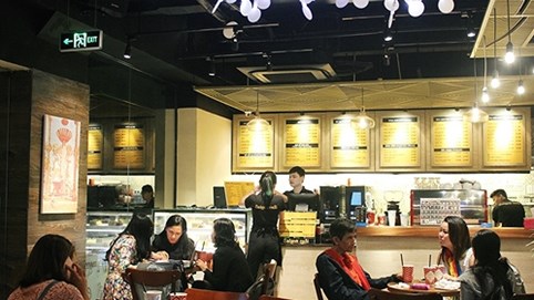 Chuỗi cà phê nào đang thu nhiều tiền nhất?