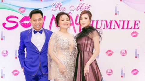 Sam lộng lẫy như công chúa dự sự kiện